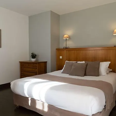 Hotel Saint-laurent, The Originals Relais