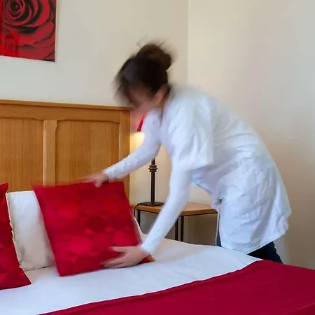 Hotel Saint-laurent, The Originals Relais 3*
