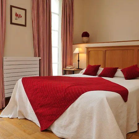 Saint-laurent, The Originals Relais