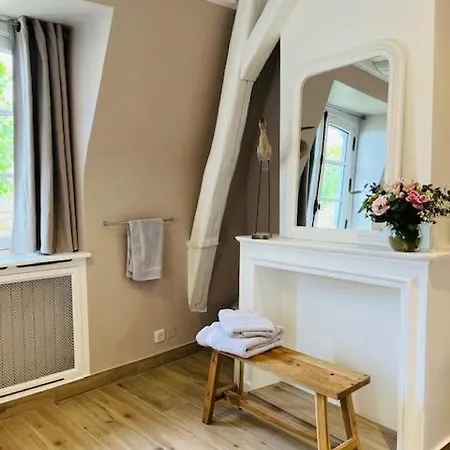Saint-laurent, The Originals Relais Montfort-l'Amaury