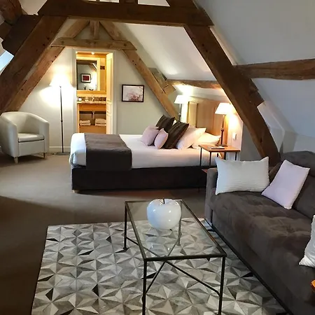 Saint-laurent, The Originals Relais 3*