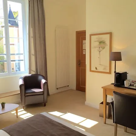 Hotel Saint-laurent, The Originals Relais 3*