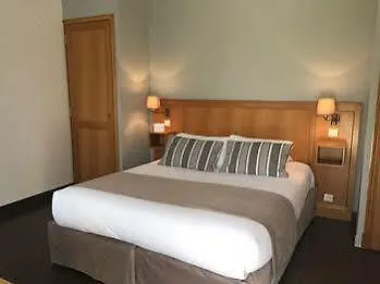 Saint-laurent, The Originals Relais 3*